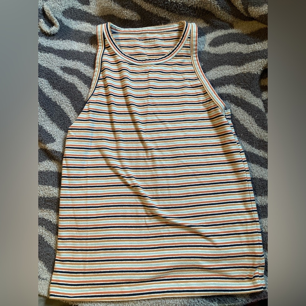 Size small set, one American Eagle and one NorthFace top - Picture 3 of 6
